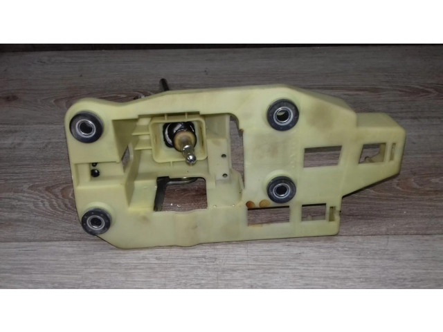 Механизм переключения передач (кулиса) (в салоне)