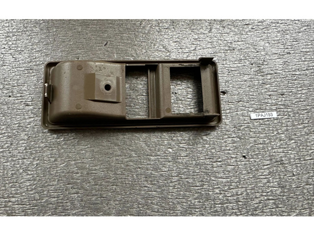 Рулевая рейка Внутренняя ручка MB734735 Mitsubishi Pajero 1982 - 1991 года