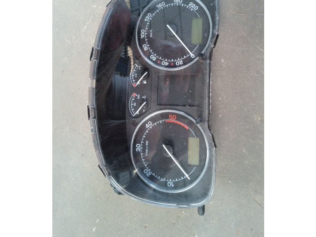 Панель приборов Skoda Octavia Mk1 (1U)