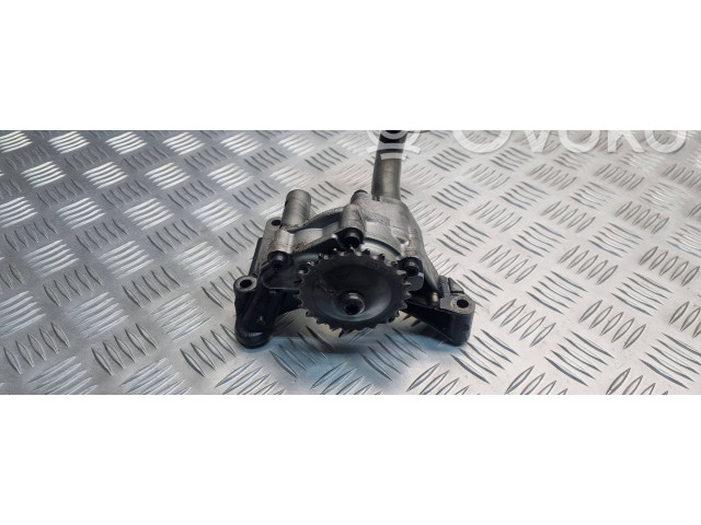 Масляный насос BKC 038115105C, D02813886 Volkswagen Jetta V