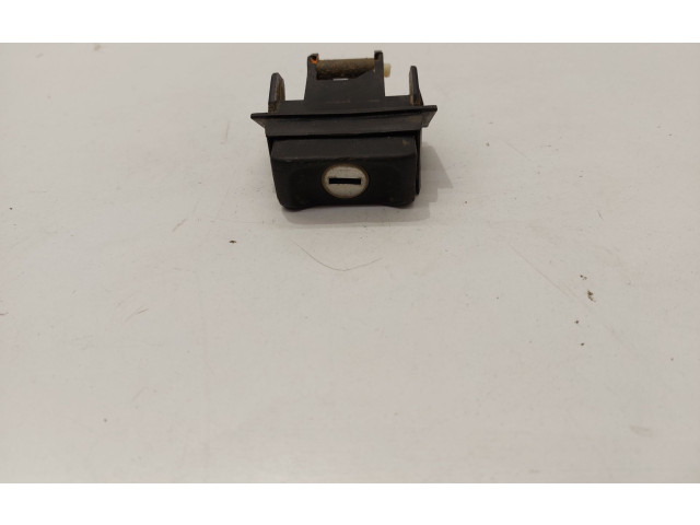 Замок багажника Volkswagen Golf II 1984 - 1991 года