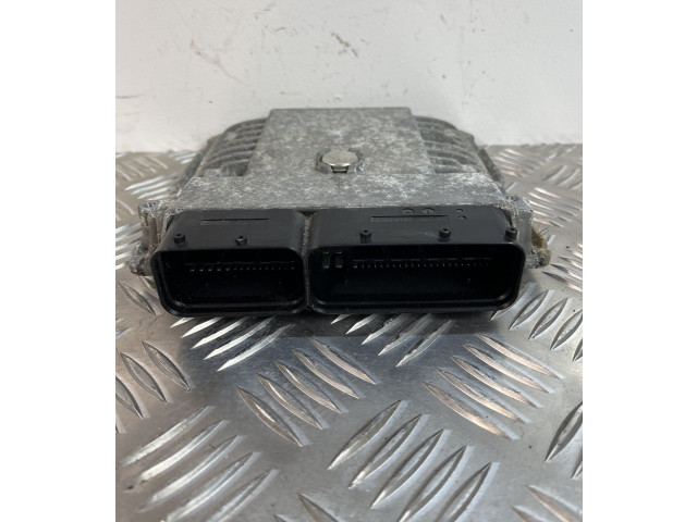 Блок управления двигателя 03F906070G   Audi A3 S3 A3 Sportback 8P