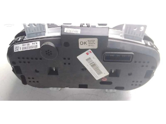 Přístrojová deska Hyundai i30 2015 8EQ010