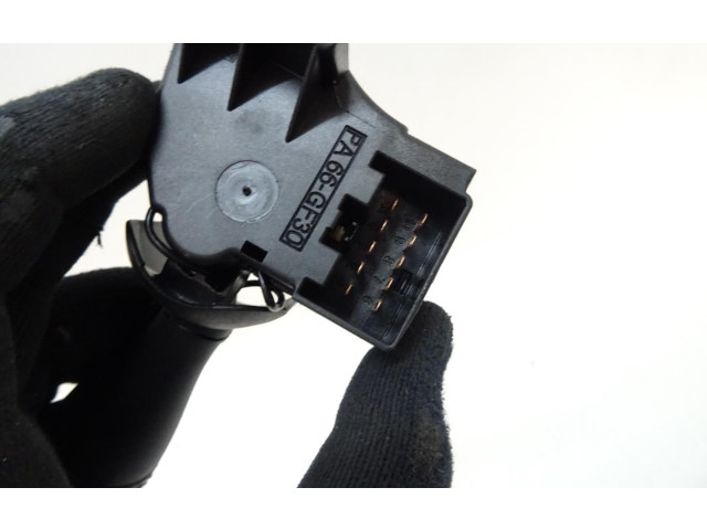 Ручка стеклоочистителей 1357437 Ford Fusion