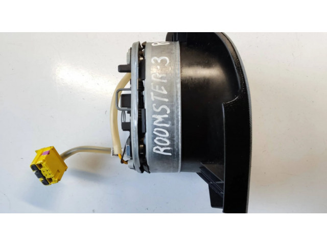 Подушка безопасности водителя 5J0880201C   Skoda Roomster (5J)