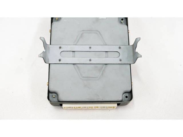 Řídící jednotka 3392083E2, 083E2 Suzuki Wagon R+ 2000