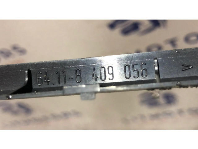 Держатель (кронштейн)