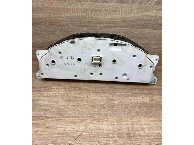 Панель приборов 30682287, 8673802   Volvo V70       