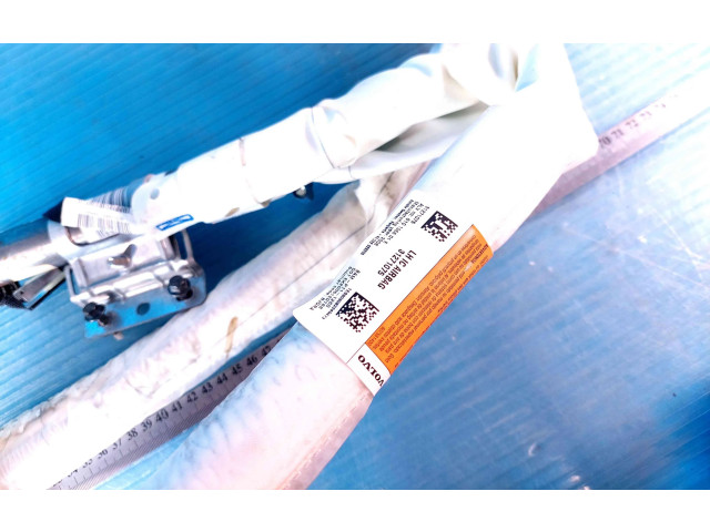 Боковая подушка безопасности 608807500   Volvo C30