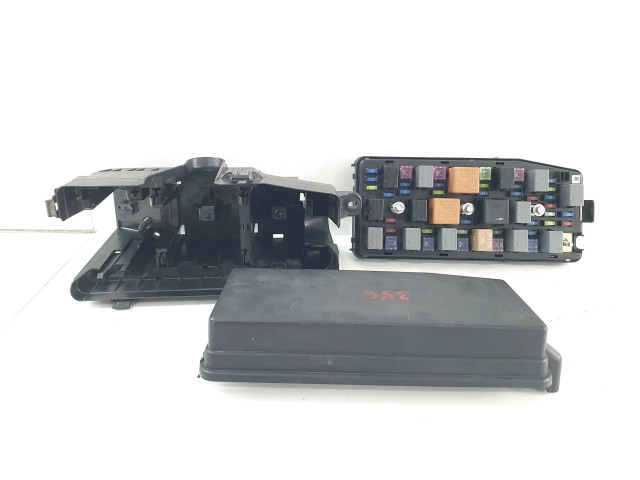 Pojistková skříňka 96821095 Chevrolet Captiva 2010