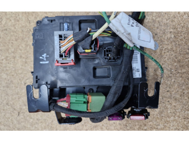 Блок управления 9656147980   Peugeot Partner