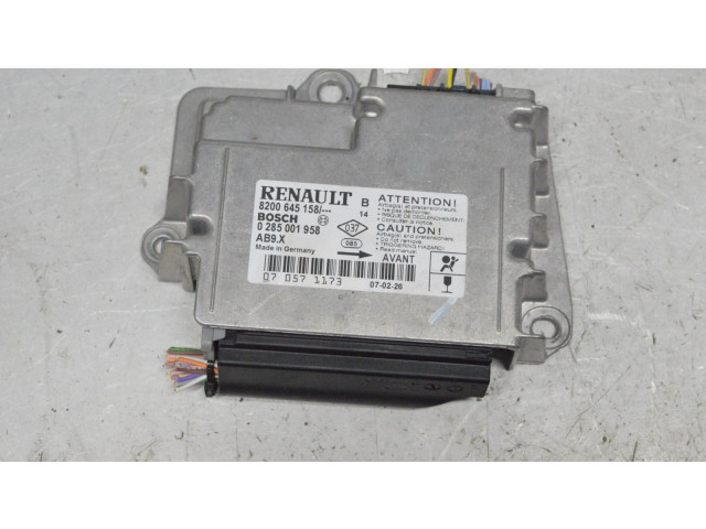 Блок подушек безопасности 8200645158 Renault Clio III