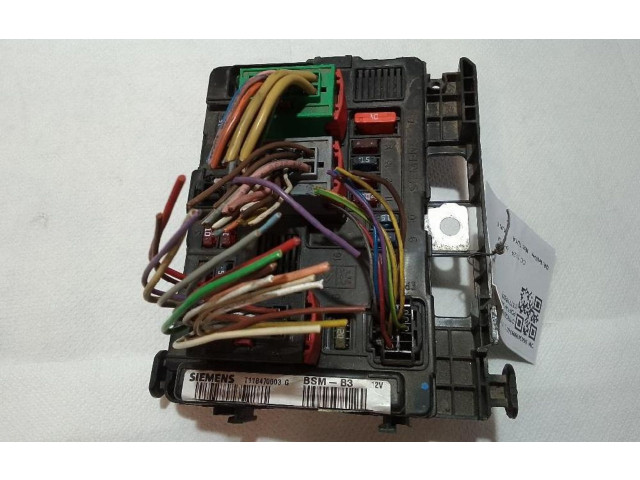 Блок предохранителей 9643498880-00, 137718200 Citroen C2