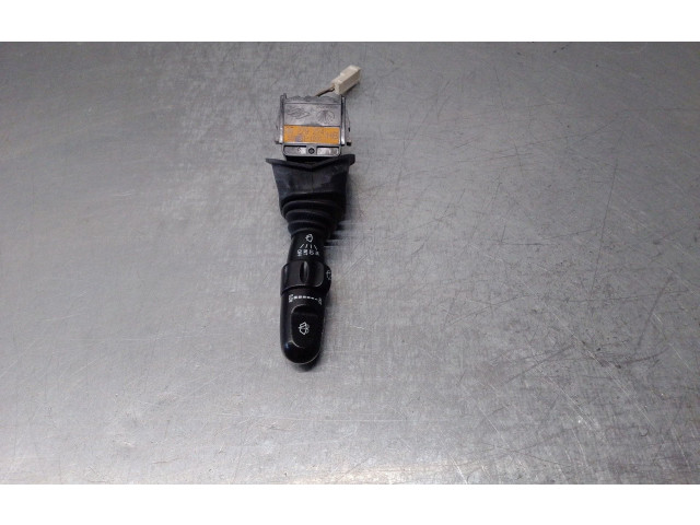 Ручка стеклоочистителей 96279224 Chevrolet Tacuma