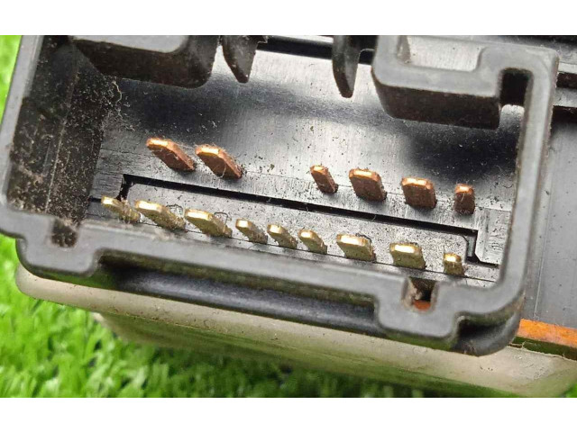 Ручка стеклоочистителей    Suzuki Grand Vitara I