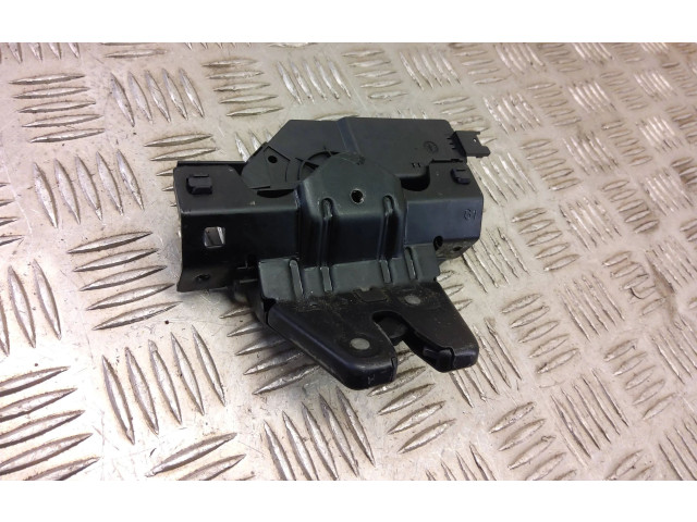 Замок багажника BMW 1 E82 E88 2007 - 2014 года