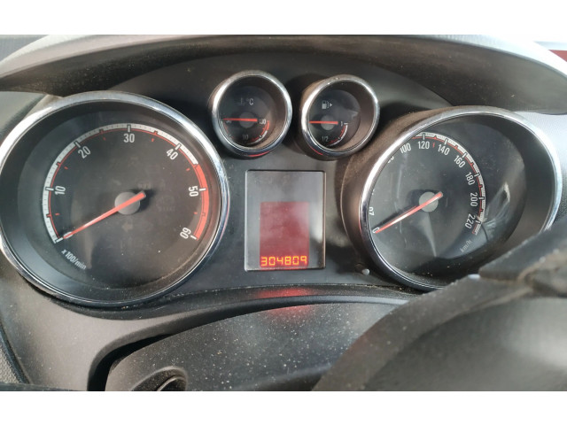 Панель приборов 13349547 Opel Meriva B