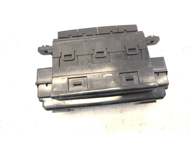 Дисплей    957101H100   KIA Ceed