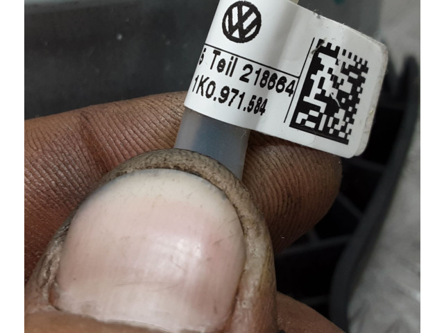 Надувная подушка для руля 30371382A, 2HYC003T10210   Volkswagen  Jetta V  2005 - 2010 года