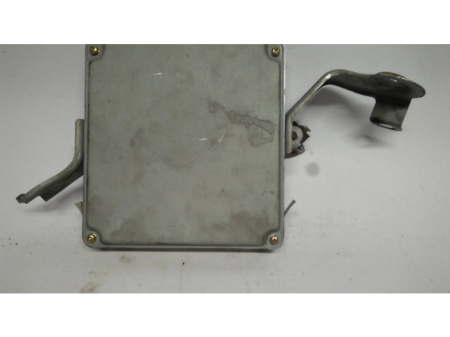 Řídící jednotka 8966105390 Toyota Avensis T220 1998