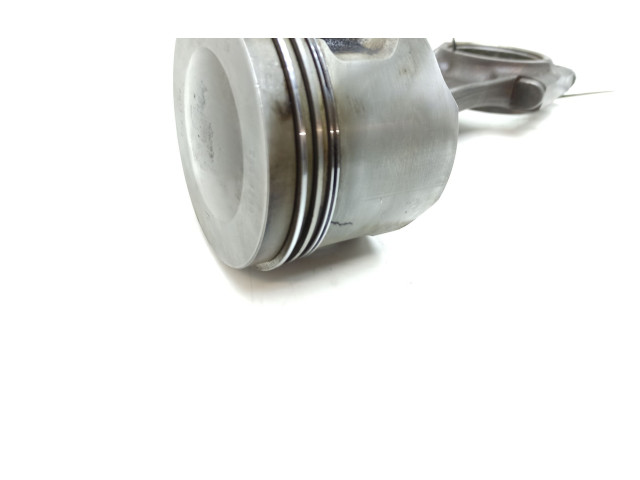 Поршень с шатуном EAC1868, EBC1289 Jaguar XJS