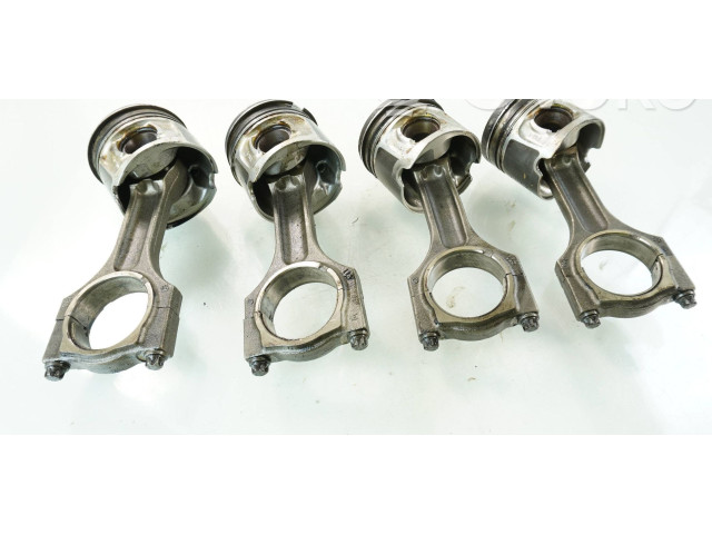  Поршень с шатуном N47D20C   BMW X3 E83  