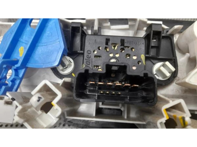 Блок управления климат-контролем Dacia Sandero