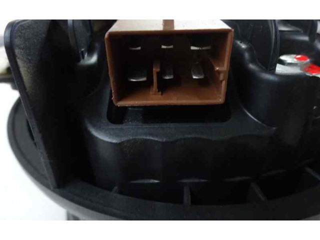 Вентилятор печки    8E1820021E   Audi A4 Allroad