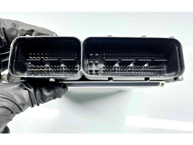 Блок управления двигателем Блок управления Volkswagen Caddy