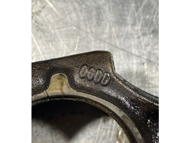 Шатун BKD Axx Audi A3 S3 A3 Sportback 8P