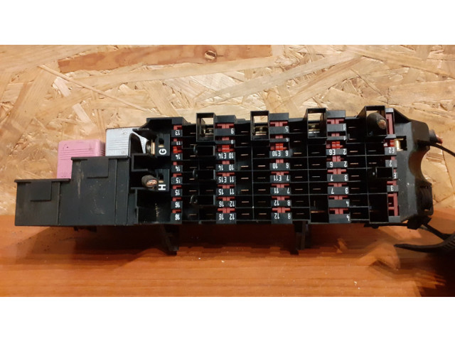 Pojistková skříňka 1405451701, 1405454840 Mercede-Benz S W140 1995