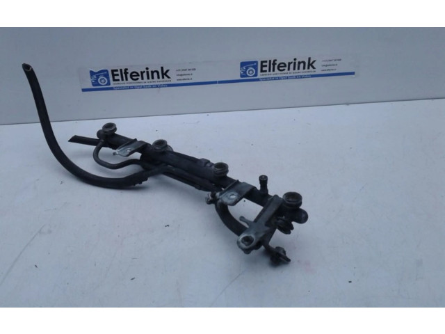 Топливная рампа Volvo 940 для двигателя B230FK