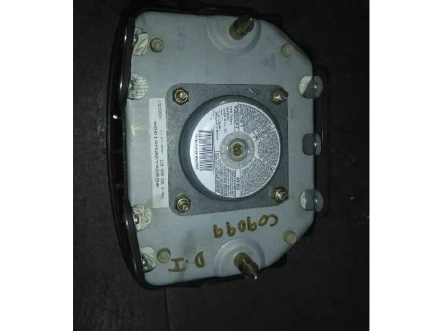 Подушка безопасности водителя 1U0880201A   Skoda Octavia Mk1 (1U)