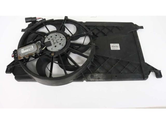 Вентилятор радиатора     31261989    Volvo C30 