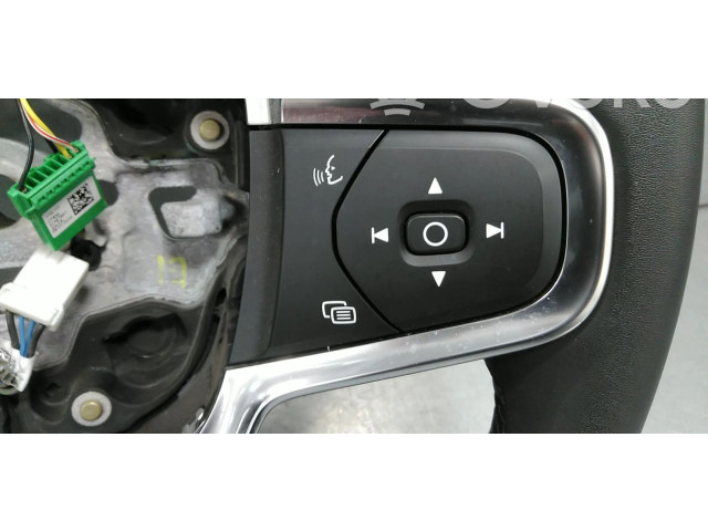 Руль Volvo XC40 - года 32241925