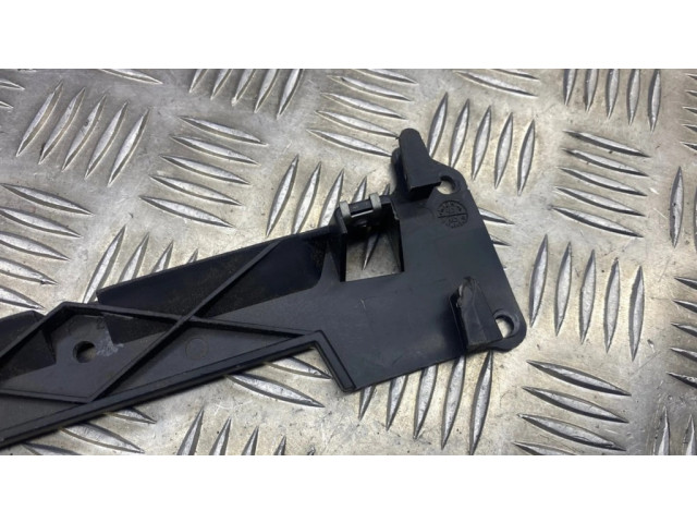 Другая деталь салона