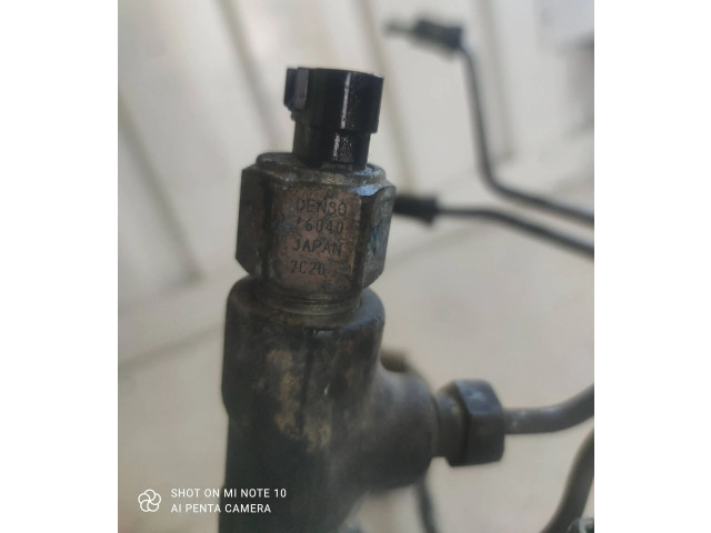 Vstřikovací lišta Den806040 Toyota RAV 4 (XA20) 1CD-FTV