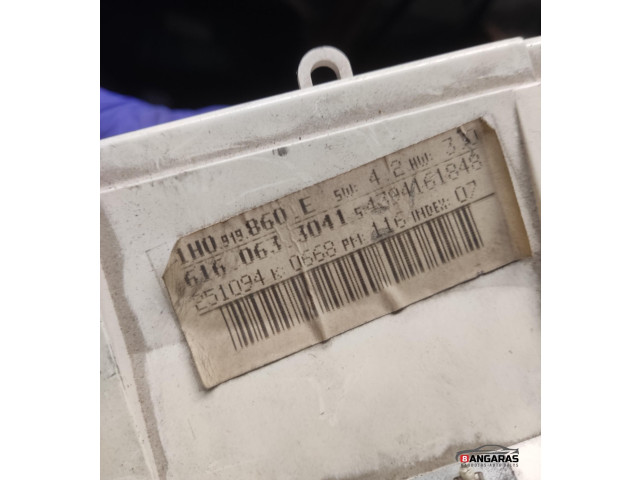 Панель приборов 1h0919860e Volkswagen Golf III