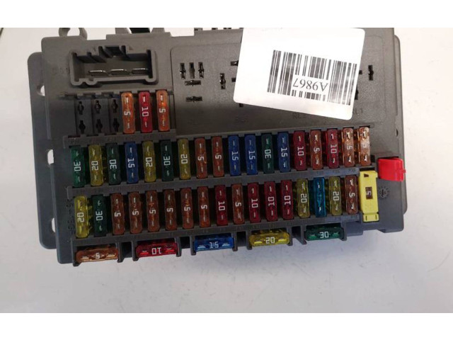 Блок предохранителей  518174503, yqe103138   Rover 75    