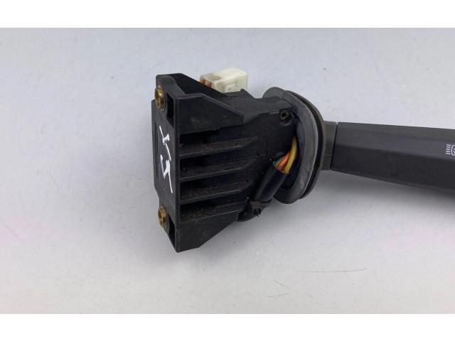 Ручка стеклоочистителей    Volvo V70