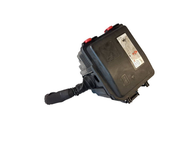 Блок предохранителей 9824510780, 9826717980 Peugeot 2008 II