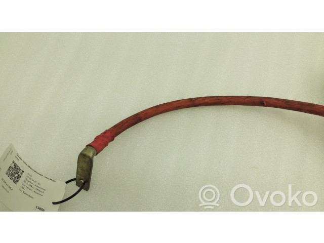 Плюсовый провод (аккумулятора)