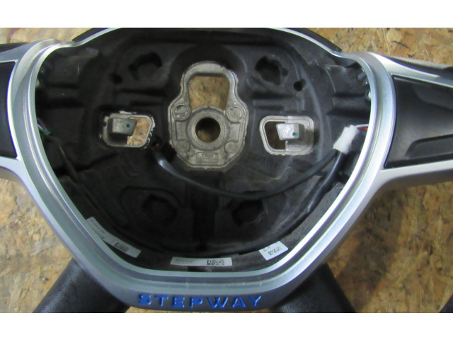 Руль Dacia Duster II  2017 -  года 281158982R, 276660      