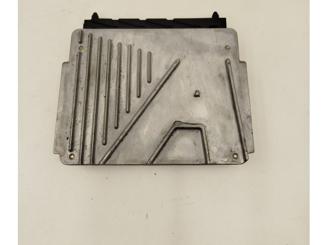 Блок управления двигателя MB0797008841, 30670271   Volvo V70