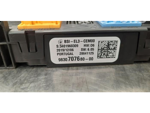 Блок предохранителей  9830707680   Peugeot Partner III    