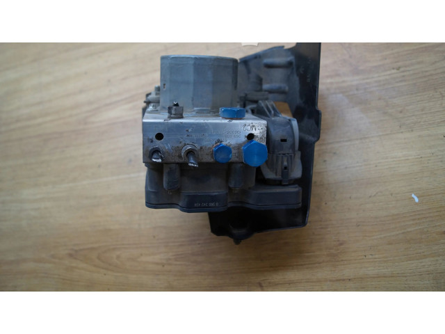 Блок АБС 67004955 Maserati Quattroporte - года