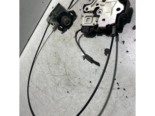 Zámek zadních dveří    Lexus IS 220D-250-350 2008