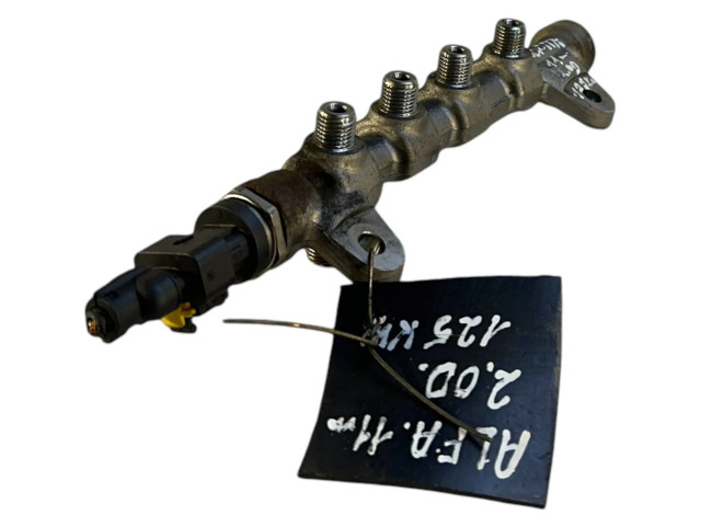 Топливная рампа 55215208, 712050 Alfa Romeo Giulietta 2.0