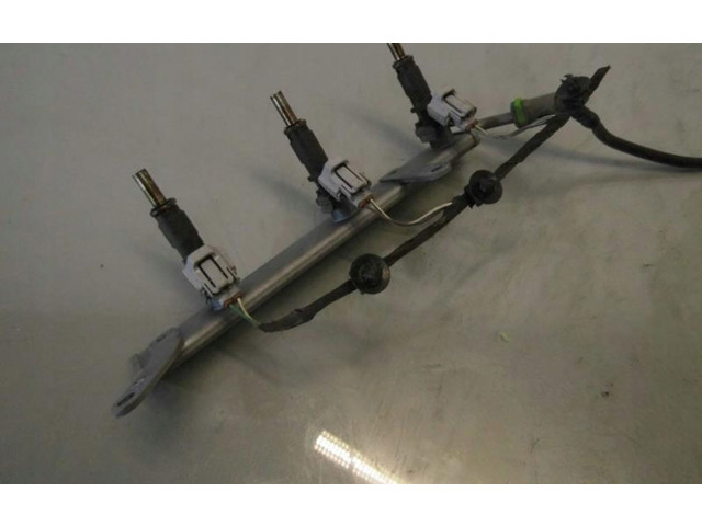 Vstřikovací lišta Smart ForFour II W453