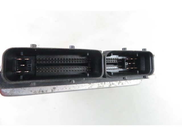 Блок управления двигателя 0281011077, 038906019DL Skoda Octavia Mk1 (1U)